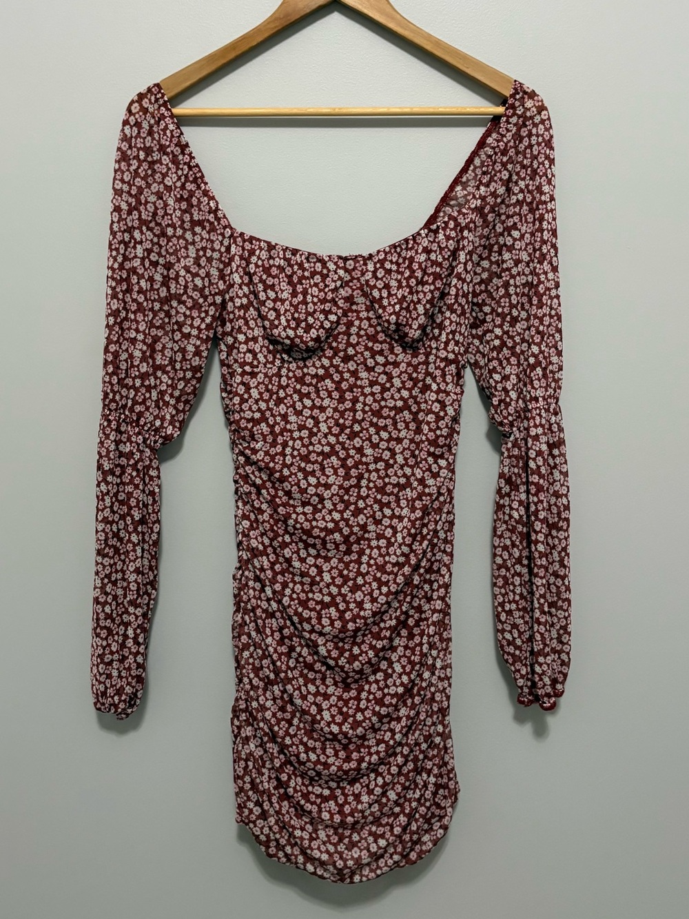 Le Lis Romantic Flirty Floral Ruched Burgundy Date Night Mini Dress